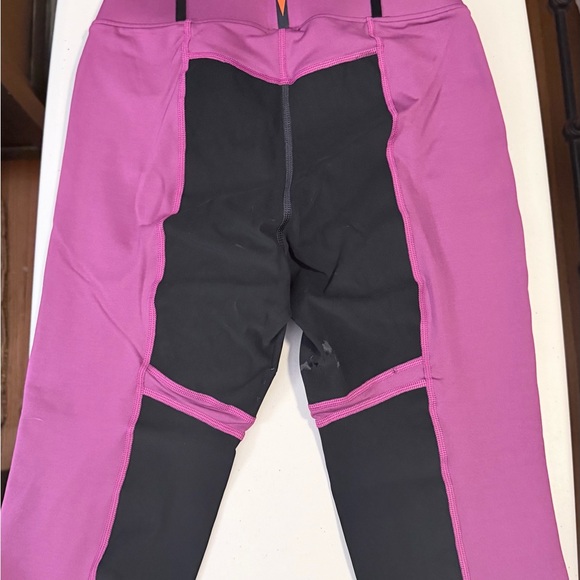 Kerrits Fuchsia and Black Full Seat Breeches - Picture 3 of 6